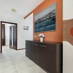 Spacious With Underground Parking And Terrace By Renters * קטוביץ