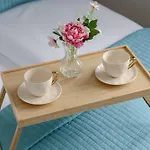 Spacious With Underground Parking And Terrace By Renters דירה