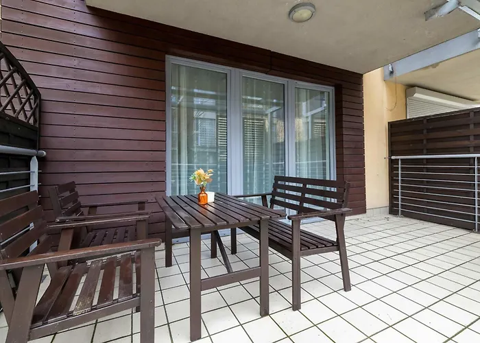 Spacious With Underground Parking And Terrace By Renters Katowice