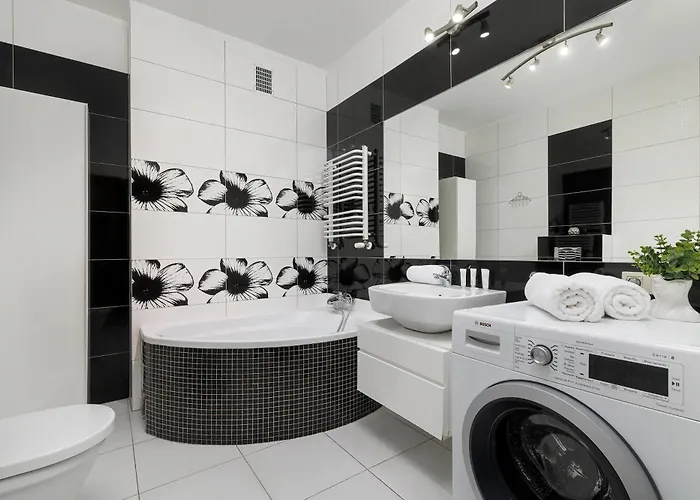 Spacious With Underground Parking And Terrace By Renters