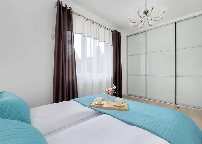 Apartament Spacious With Underground Parking And Terrace By Renters Katowice